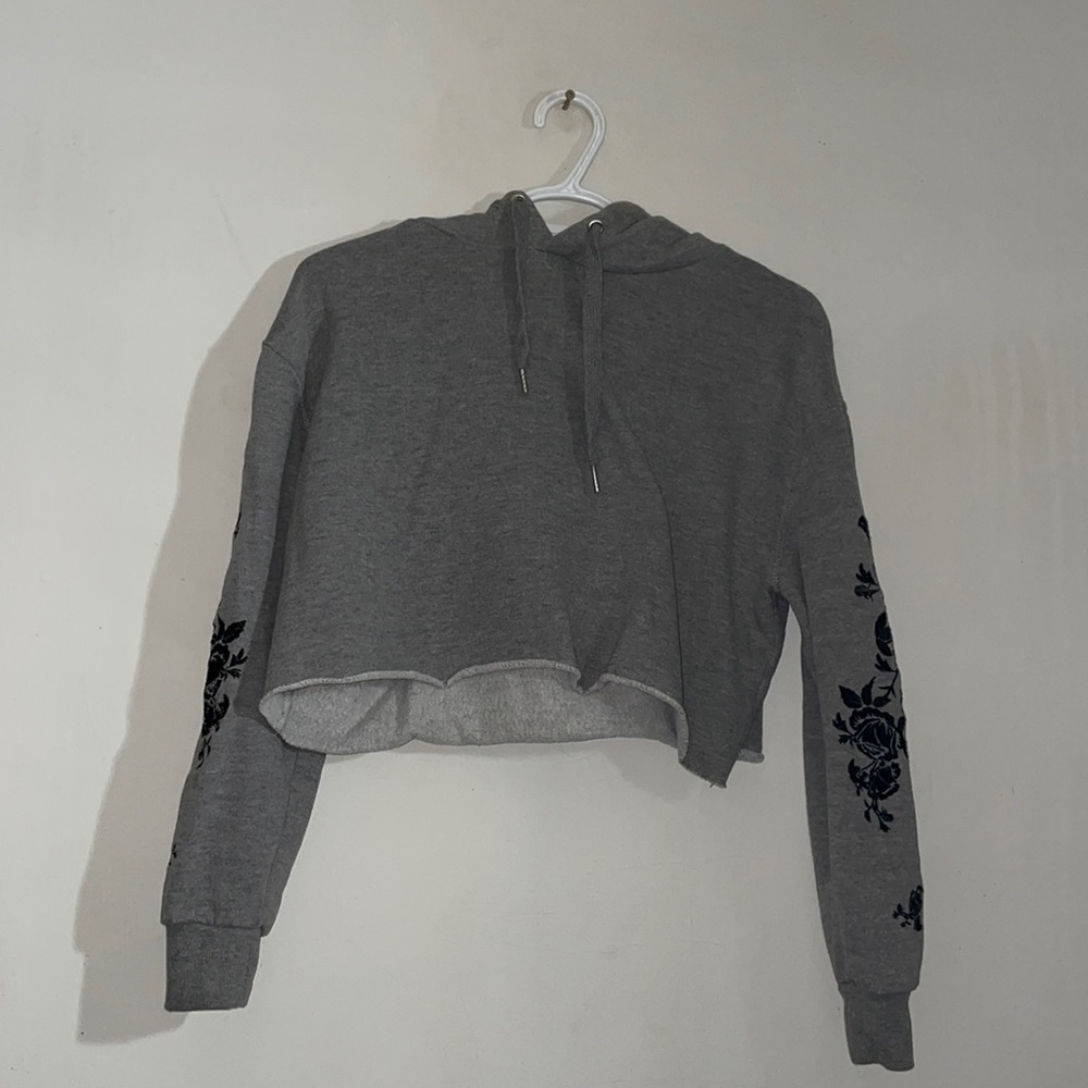 🌷2 for $25🌷 Blue notes crop sweater